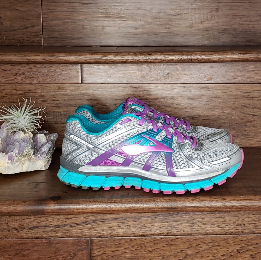 Brooks Adrenaline GTS 17